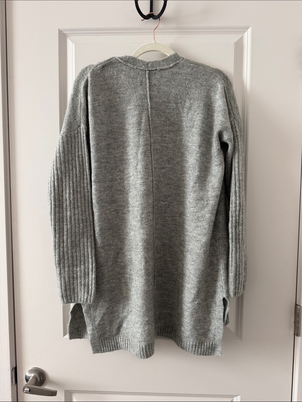 Abercrombie & Fitch Light Gray Open-Front Women's Cardigan - Picture 2 of 3